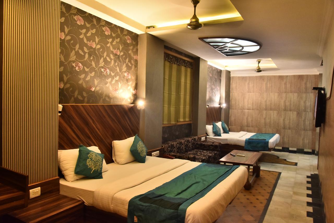 Hotel Deep Kanpur Exterior foto